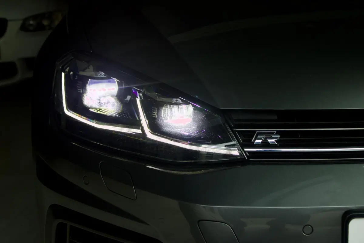 7.5 2.0 TSI R | Indium Grey - Pano - APR