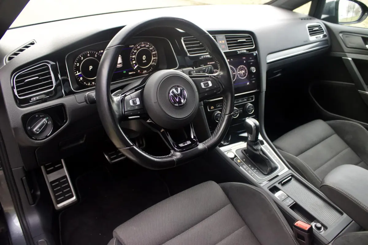7.5 2.0 TSI R | Indium Grey - Pano - APR