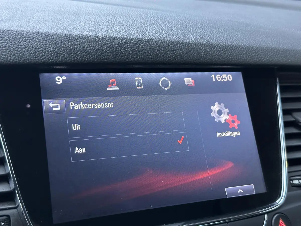 1.4 Turbo 120 Jaar Edition 150PK | AUTOMAAT | ZEER NETTE STAAT | Trekhaak | Stoel en Stuur Verwarming | APK tot 29-04-2027 |