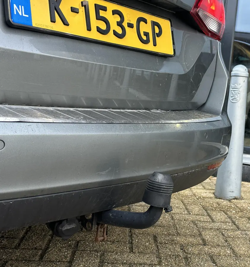 1.4 Turbo 120 Jaar Edition 150PK | AUTOMAAT | ZEER NETTE STAAT | Trekhaak | Stoel en Stuur Verwarming | APK tot 29-04-2027 |