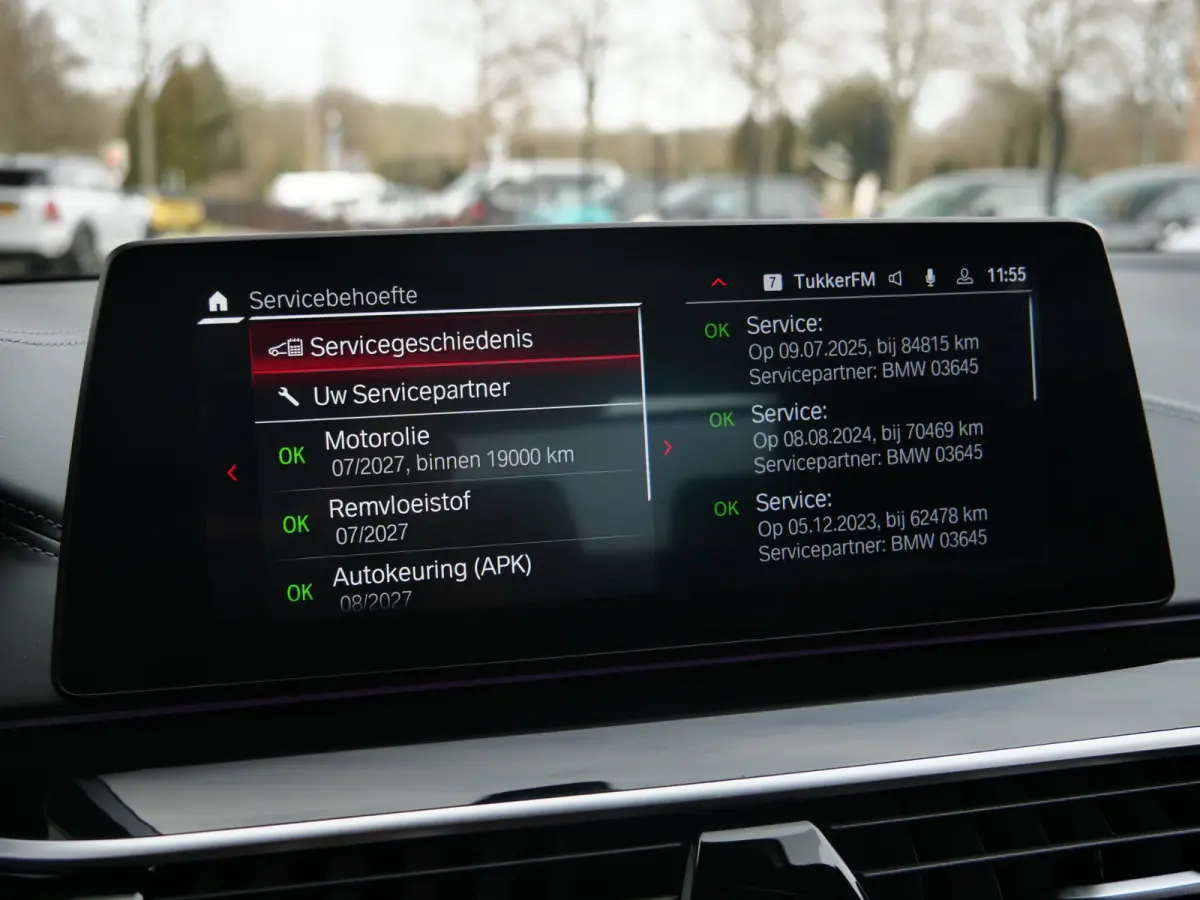 M5 600 Pk Automaat Navi / Leer / Airco achter