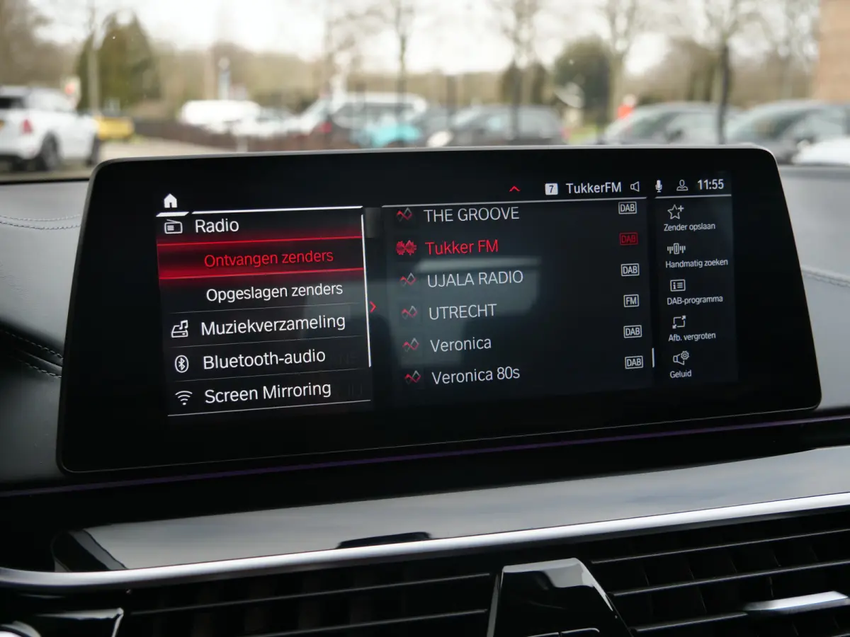 M5 600 Pk Automaat Navi / Leer / Airco achter
