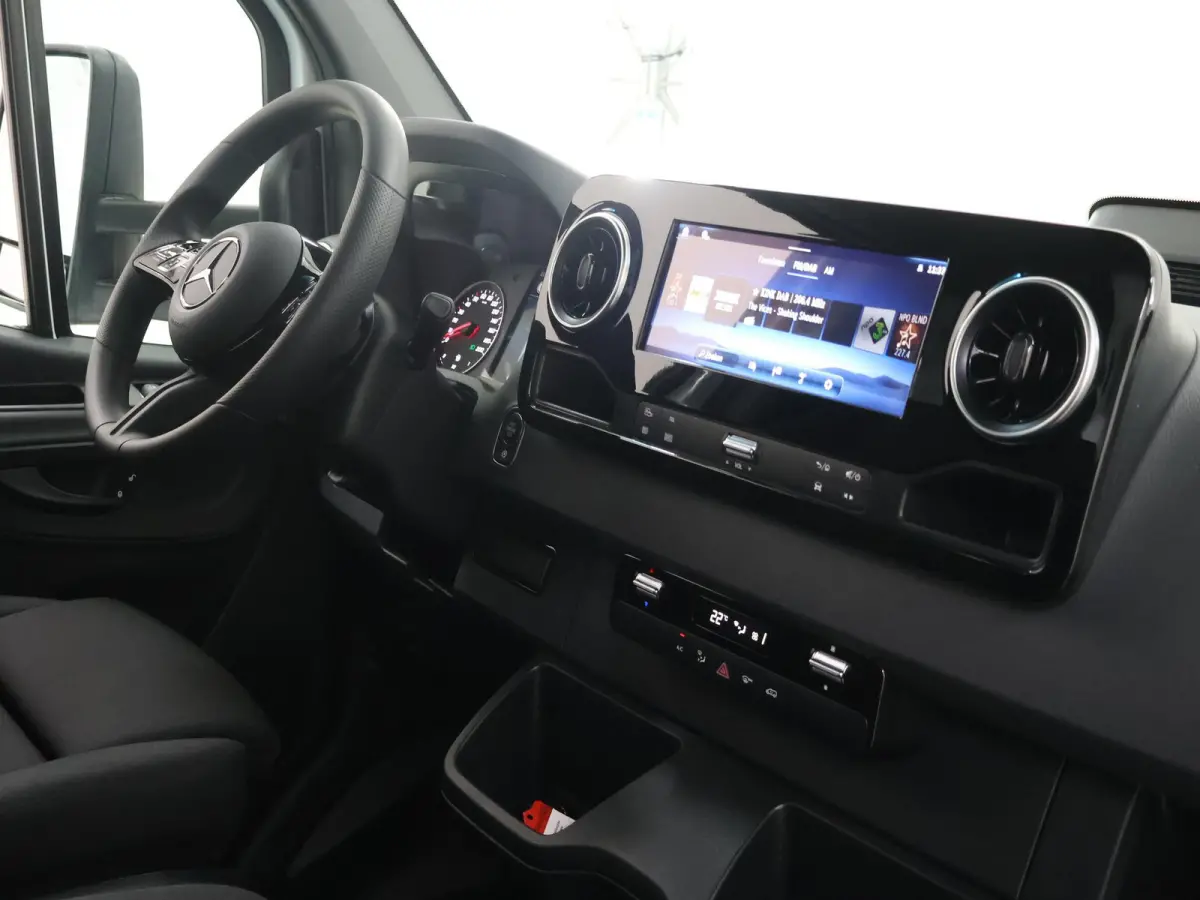 315 CDI | Aut. | Chassis | L3 | 3500 KG. AHW | Airco | Cruise Control | MBUX Navigatie | Apple Carplay/Android Auto | Lane-Assist | Vierseizoenenbanden | Comfort Bestuurdersstoel | 3500 KG. 