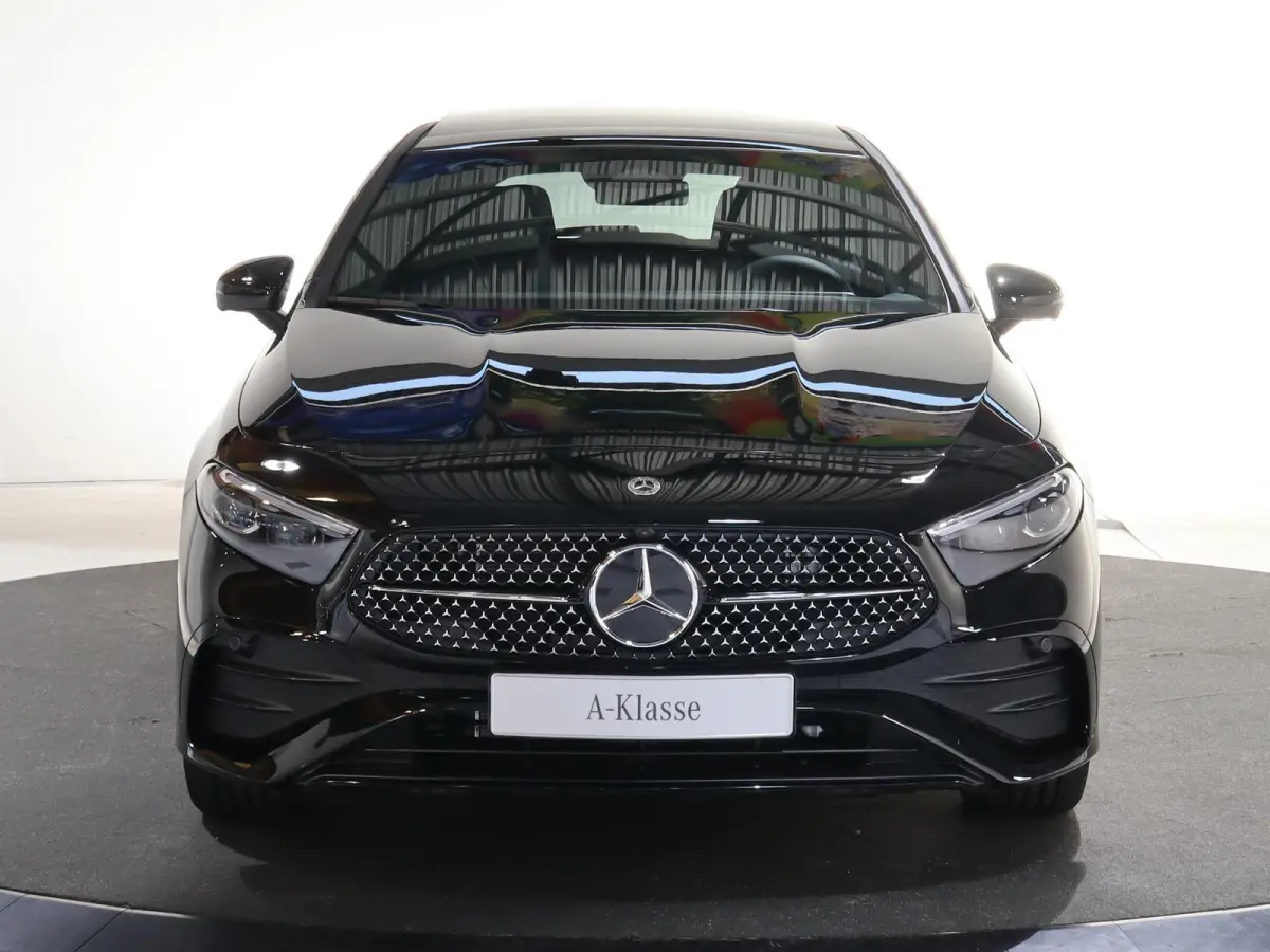 250e Business Solution AMG | Panoramaschuifdak | Premium Plus | 19”AMG-velgen | Head-up display | Dodehoekassistent |