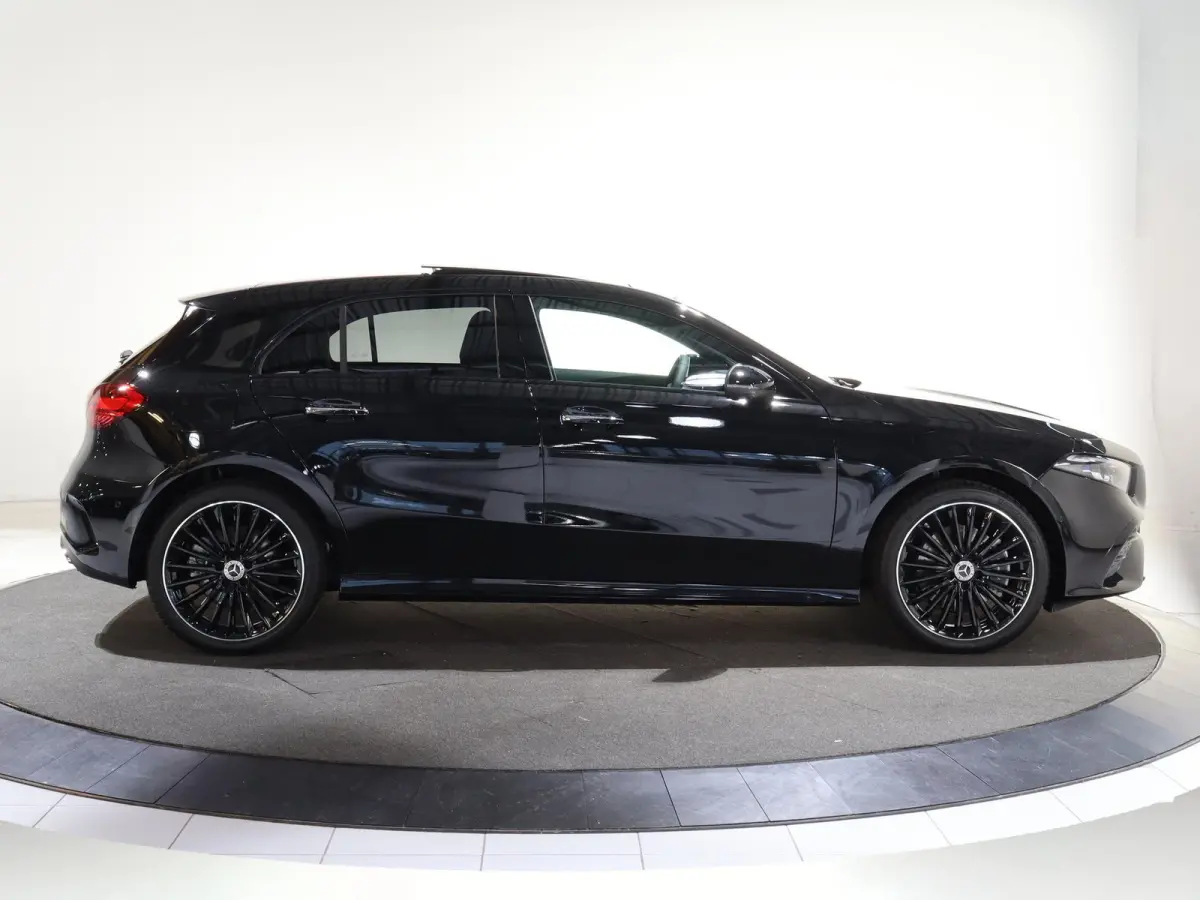 250e Business Solution AMG | Panoramaschuifdak | Premium Plus | 19”AMG-velgen | Head-up display | Dodehoekassistent |