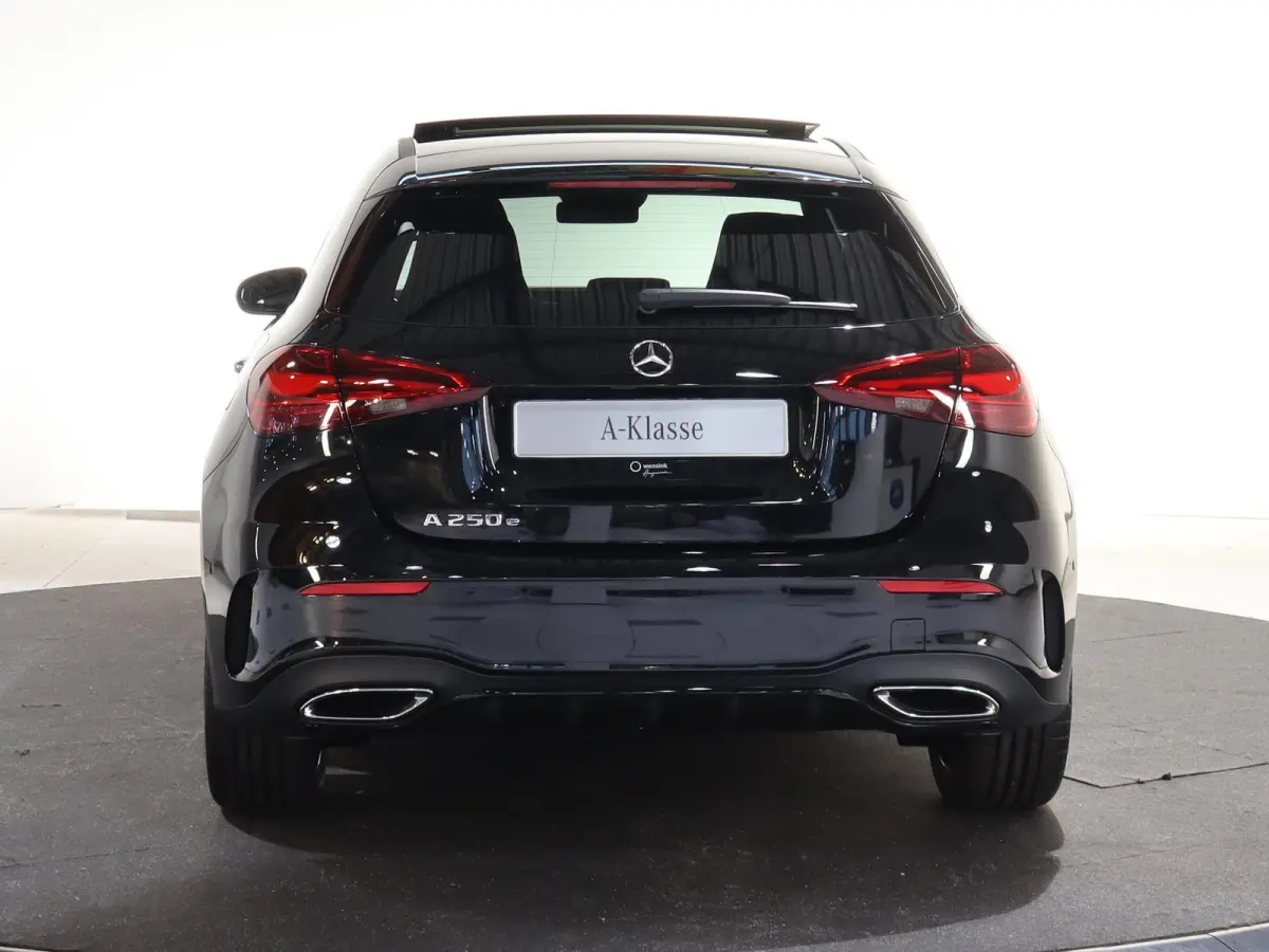 250e Business Solution AMG | Panoramaschuifdak | Premium Plus | 19”AMG-velgen | Head-up display | Dodehoekassistent |