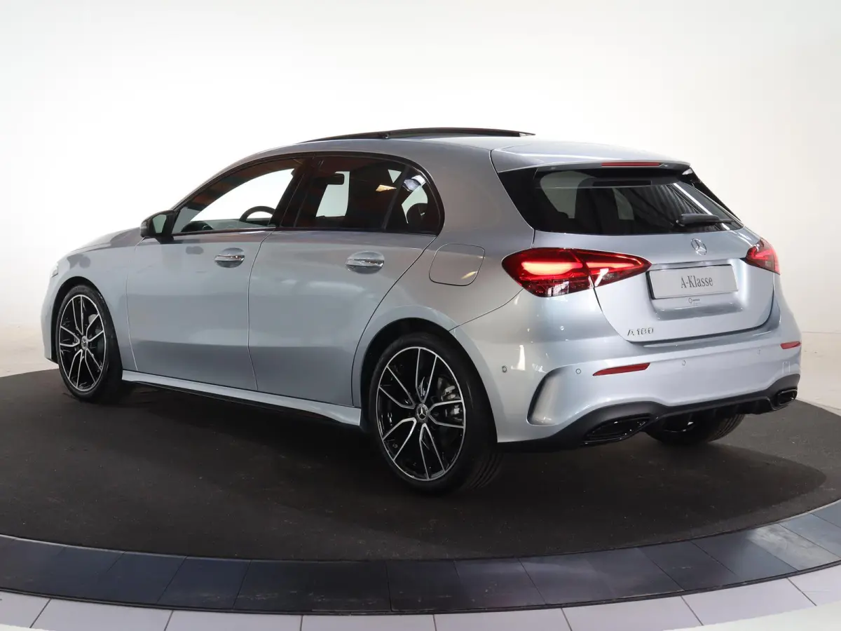 180 Business Solution AMG | Panoramaschuifdak | Nightpakket | AMG Line Plus | Head-up display | 360° camera
