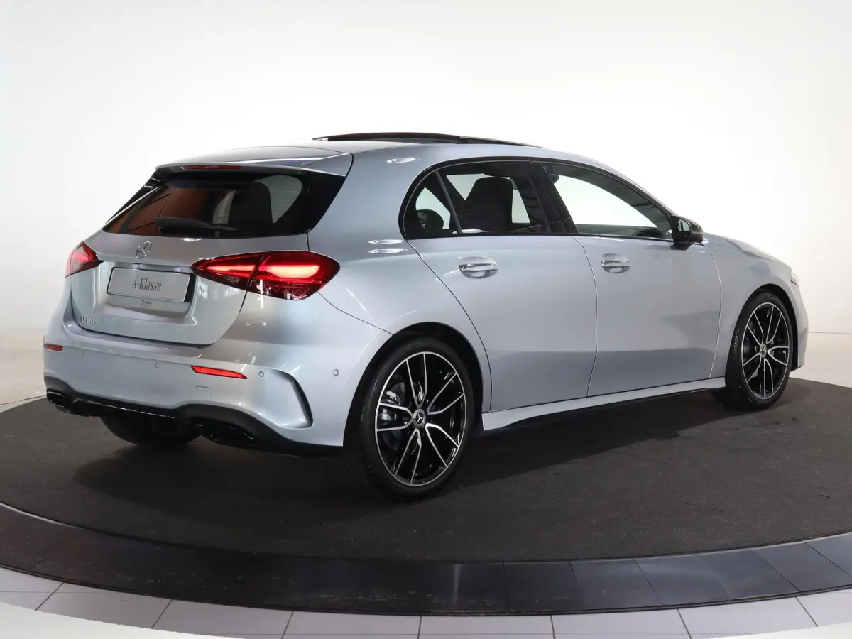 180 Business Solution AMG | Panoramaschuifdak | Nightpakket | AMG Line Plus | Head-up display | 360° camera