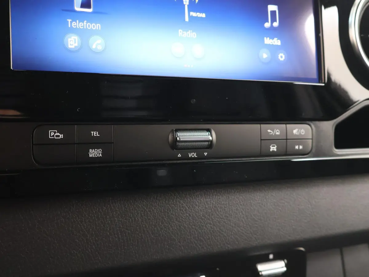 315 CDI | L2 H2 | RWD | Aut. | PRO | BPM VRIJ! | ACHTERUITRIJCAMERA | 3500 KG AHW | DODEHOEKASSISTENT | AIRCO | CRUISE | CARPLAY | ANDROID AUTO | METALLIC | 3-ZITS | MBUX SYSTEEM GROOT