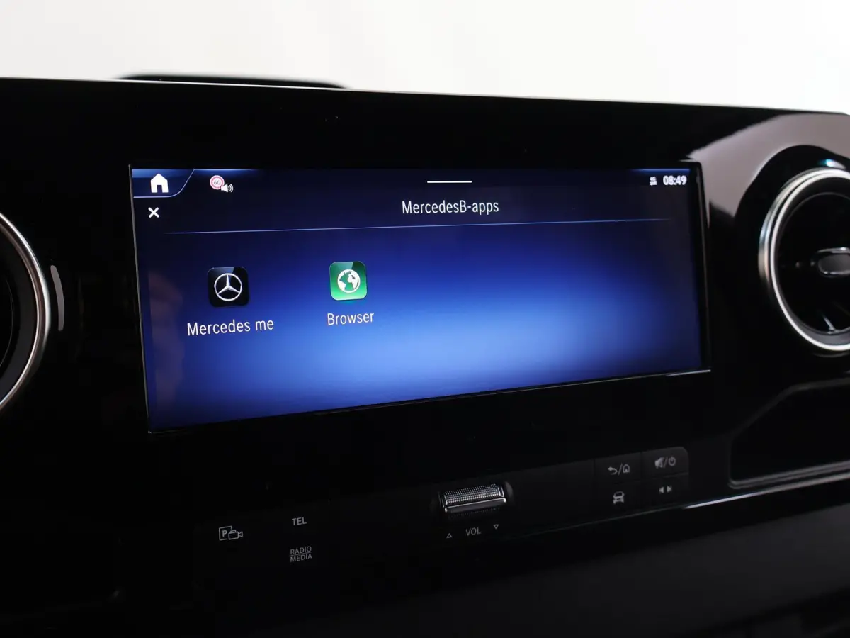 315 CDI | L2 H2 | RWD | Aut. | PRO | BPM VRIJ! | ACHTERUITRIJCAMERA | 3500 KG AHW | DODEHOEKASSISTENT | AIRCO | CRUISE | CARPLAY | ANDROID AUTO | METALLIC | 3-ZITS | MBUX SYSTEEM GROOT