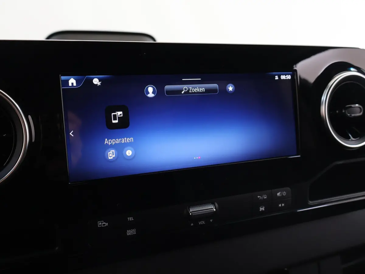 315 CDI | L2 H2 | RWD | Aut. | PRO | BPM VRIJ! | ACHTERUITRIJCAMERA | 3500 KG AHW | DODEHOEKASSISTENT | AIRCO | CRUISE | CARPLAY | ANDROID AUTO | METALLIC | 3-ZITS | MBUX SYSTEEM GROOT