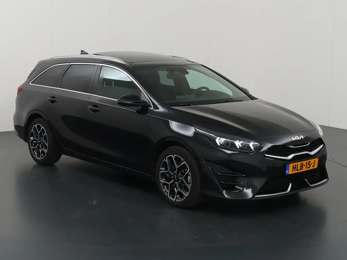1.5 T-GDi GT-Line | Panoramadak | Matrix LED | Stoel/Stuurverwarming | Keyless Entry/Go | Elek. Achterklep | Apple Carplay/Android Auto |