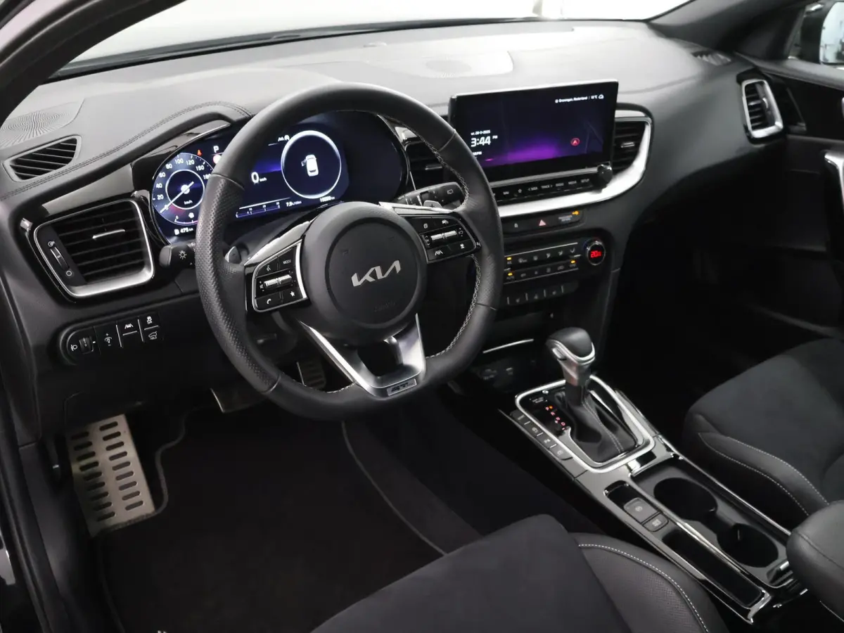 1.5 T-GDi GT-Line | Panoramadak | Matrix LED | Stoel/Stuurverwarming | Keyless Entry/Go | Elek. Achterklep | Apple Carplay/Android Auto |