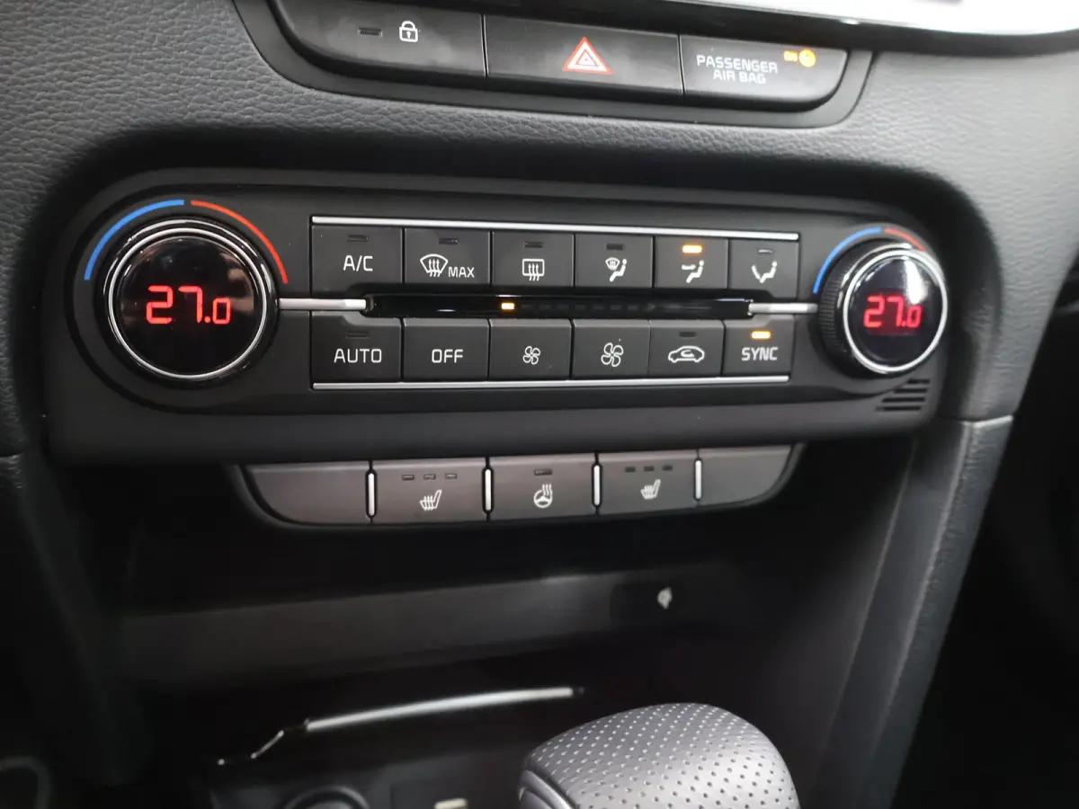 1.5 T-GDi GT-Line | Panoramadak | Matrix LED | Stoel/Stuurverwarming | Keyless Entry/Go | Elek. Achterklep | Apple Carplay/Android Auto |