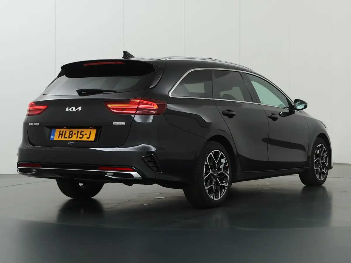 1.5 T-GDi GT-Line | Panoramadak | Matrix LED | Stoel/Stuurverwarming | Keyless Entry/Go | Elek. Achterklep | Apple Carplay/Android Auto |