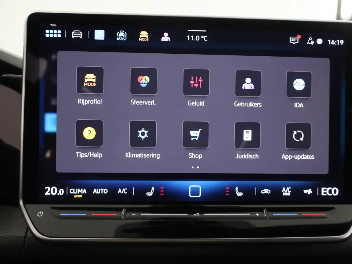 1.5 eHybrid GTE | Matrix LED | HUD | 360° Camera | Stoel/Stuurverwarming | Keyless Entry/Go | Apple Carplay/Android Auto |