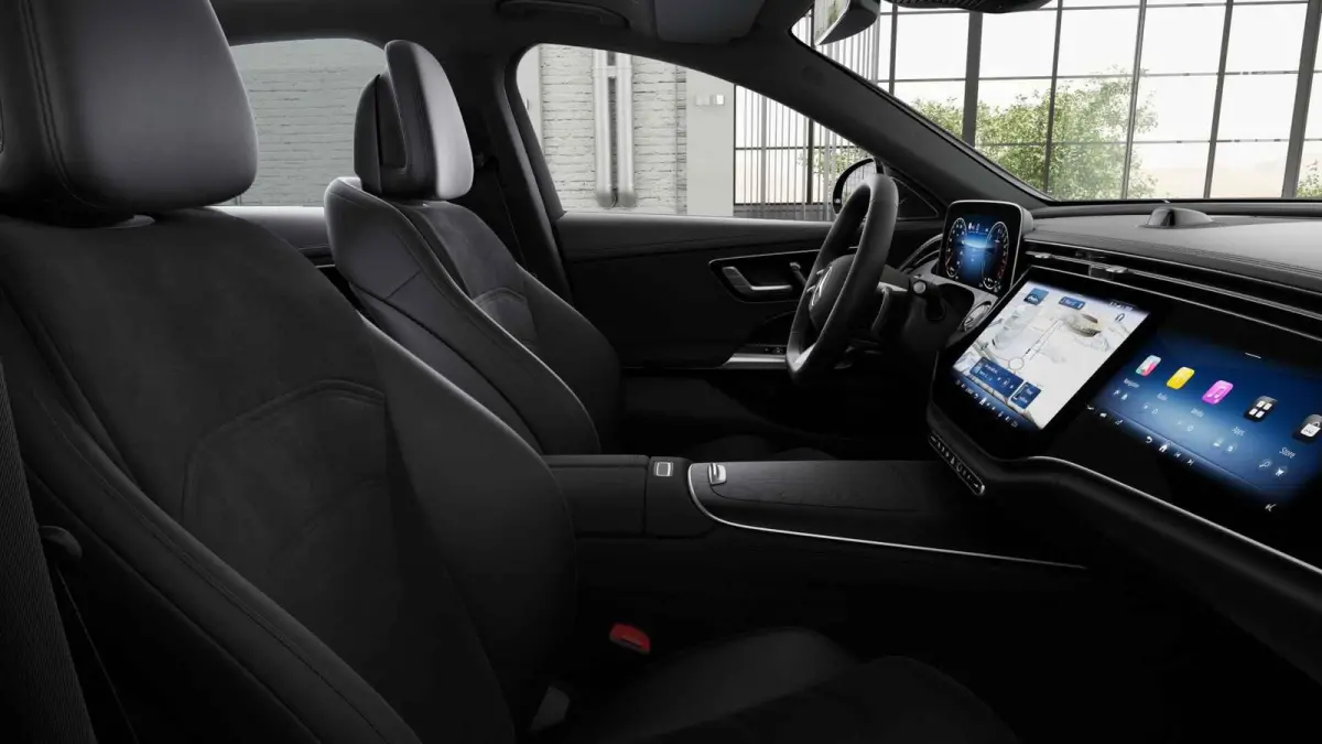 300e Sport Edition | Premium-pakket  | Trekhaak | Nightpakket | Burmester | Dodehoekassistent | 360° camera |