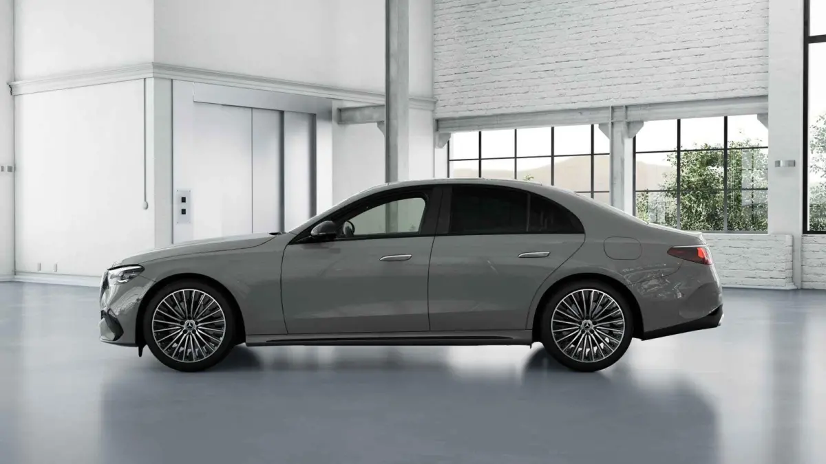 300e Sport Edition | Premium-pakket  | Trekhaak | Nightpakket | Burmester | Dodehoekassistent | 360° camera |