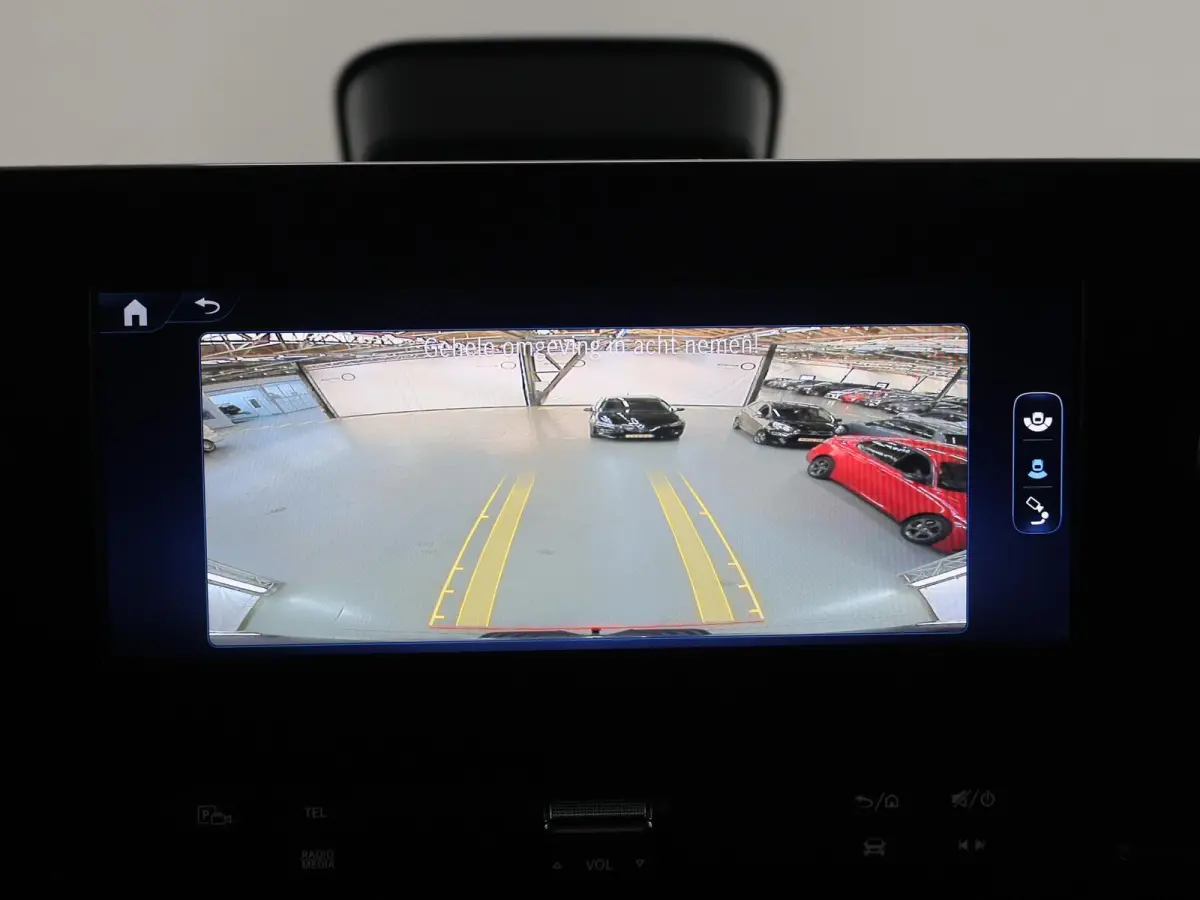 414 GB L2 H2 PRO | 81 kWh | 4250 GVW | 2000 KG Trekhaak | Cruise-Controle | MBUX | Achteruitrijcamera | DC laden 115 kW |  Smartphone integratie pakket |