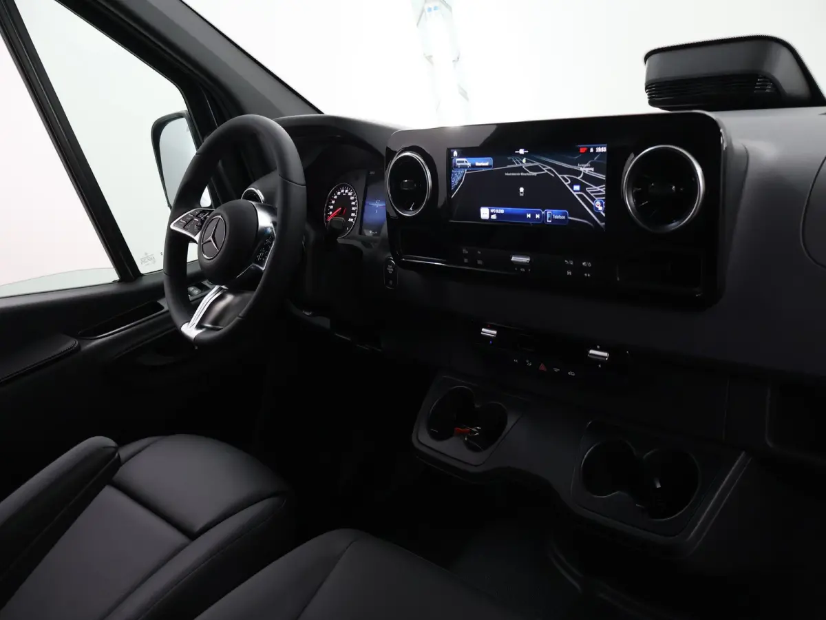 319 CDI L2 H2 Select | Distronic | Led verlichting | Smartphone integratie pakket | 270° Deuren | 3500 KG Trekgewicht |
