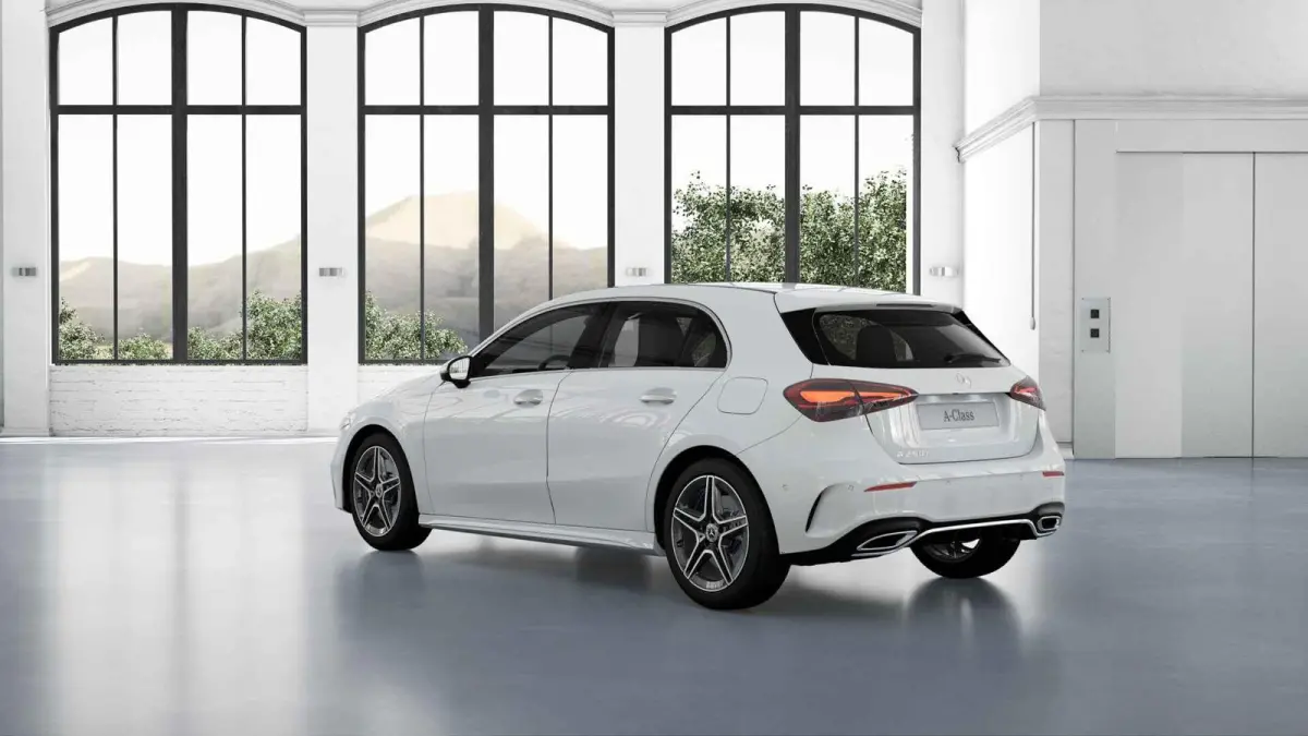 250 e Business Solution AMG | Panoramaschuifdak | Stoelverwarming | Achteruitrijcamera | MULTIBEAM LED |