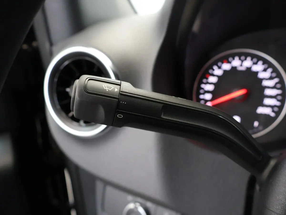 315 CDI | L2 H2 | RWD | Aut. | PRO | BPM VRIJ! | ACHTERUITRIJCAMERA | 3500 KG AHW | DODEHOEKASSISTENT | AIRCO | CRUISE | CARPLAY | ANDROID AUTO | METALLIC | 3-ZITS | MBUX SYSTEEM GROOT