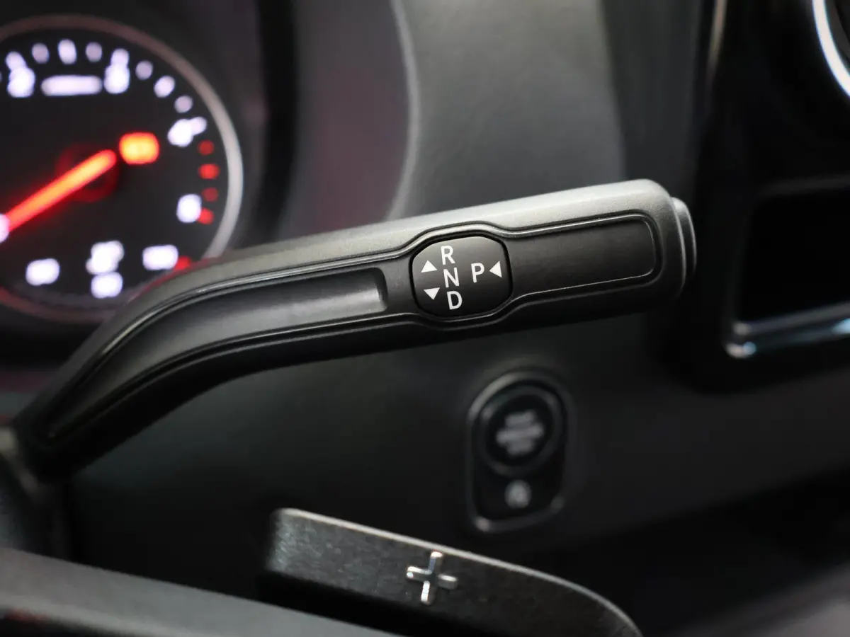 315 CDI | L2 H2 | RWD | Aut. | PRO | BPM VRIJ! | ACHTERUITRIJCAMERA | 3500 KG AHW | DODEHOEKASSISTENT | AIRCO | CRUISE | CARPLAY | ANDROID AUTO | METALLIC | 3-ZITS | MBUX SYSTEEM GROOT