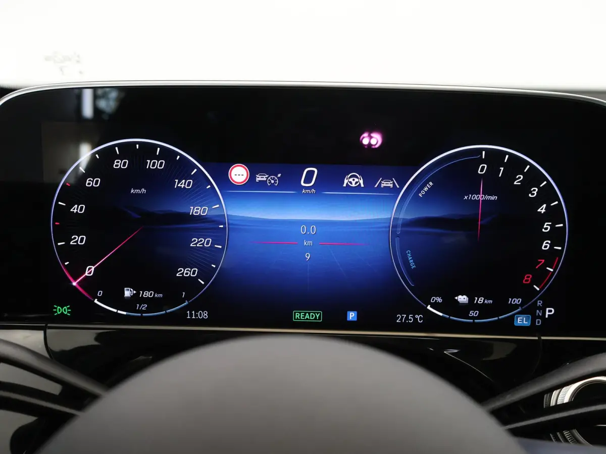 300e Sport Edition | Premium Plus pakket | Panoramaschuifdak | Superscreen | Nightpakket | Rijassistentiepakket Plus | Stoelventilatie | Head-up display | Burmester