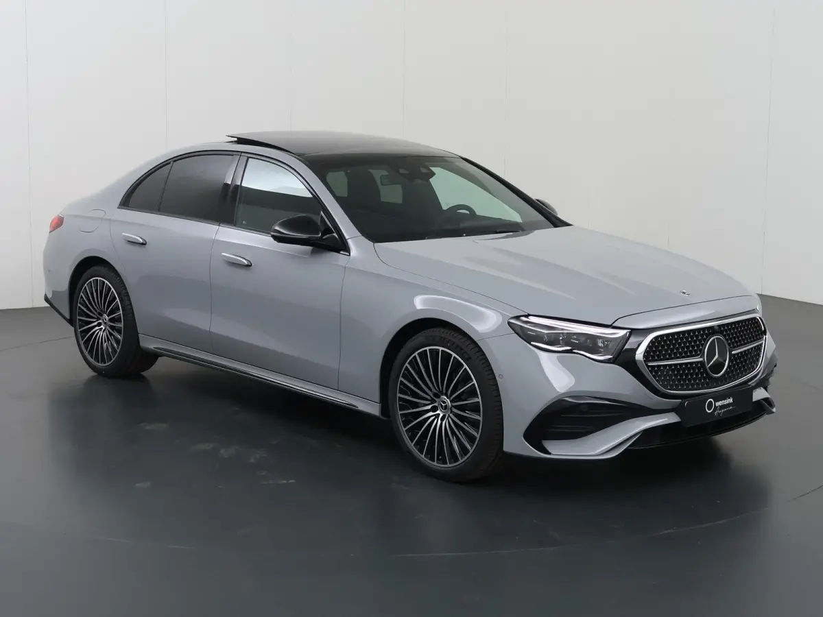 300e Sport Edition | Premium Plus pakket | Panoramaschuifdak | Superscreen | Nightpakket | Rijassistentiepakket Plus | Stoelventilatie | Head-up display | Burmester