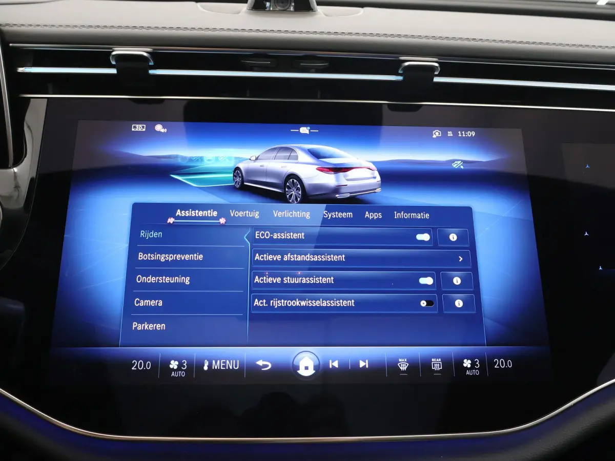 300e Sport Edition | Premium Plus pakket | Panoramaschuifdak | Superscreen | Nightpakket | Rijassistentiepakket Plus | Stoelventilatie | Head-up display | Burmester