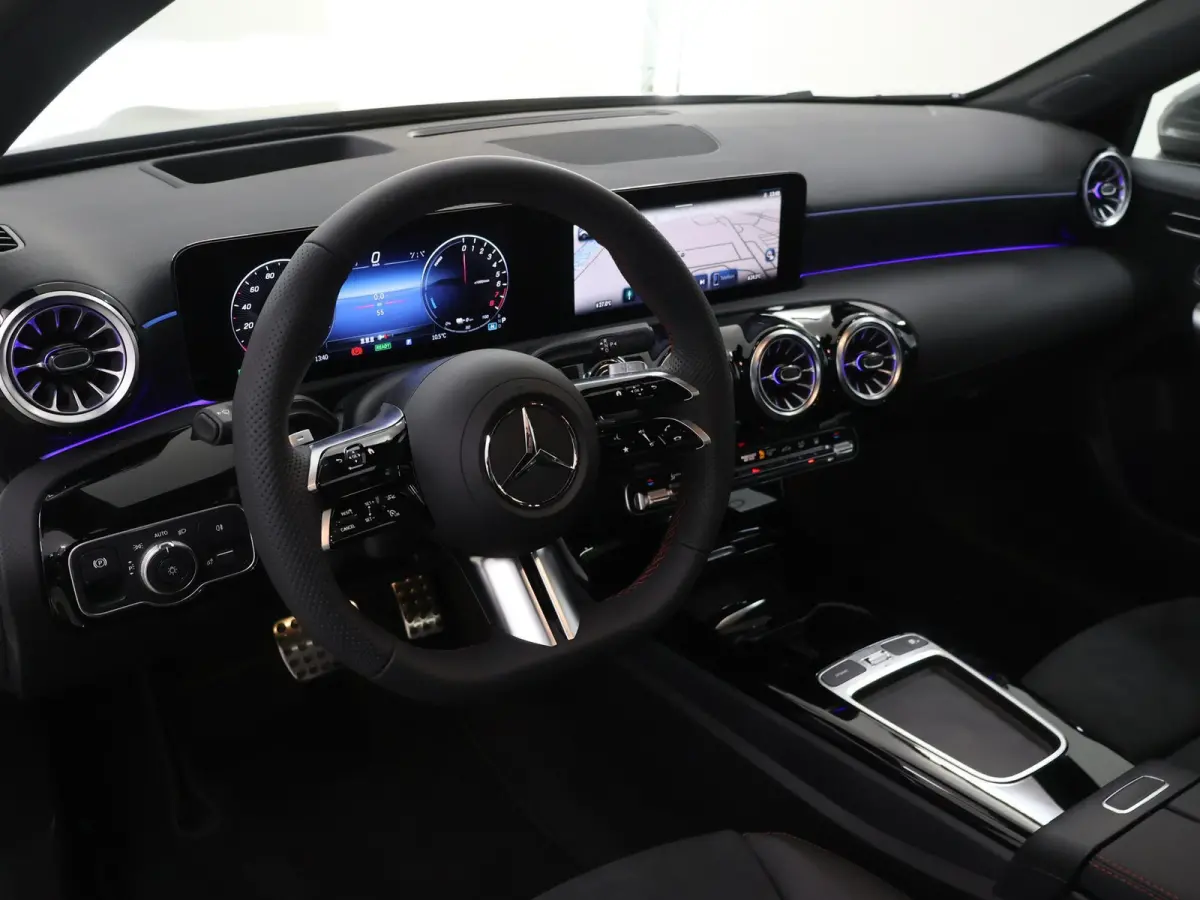 250e Business Solution AMG | Panoramaschuifdak | Premium Plus | Head-up display | Dodehoekassistent |