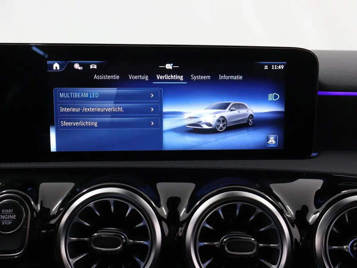 250e Business Solution AMG Apple Carplay| Panoramaschuifdak | Stoelverwarming | Achteruitrijcamera |  MULTIBEAM LED | Night Pakket | Driving Assistance Pakket