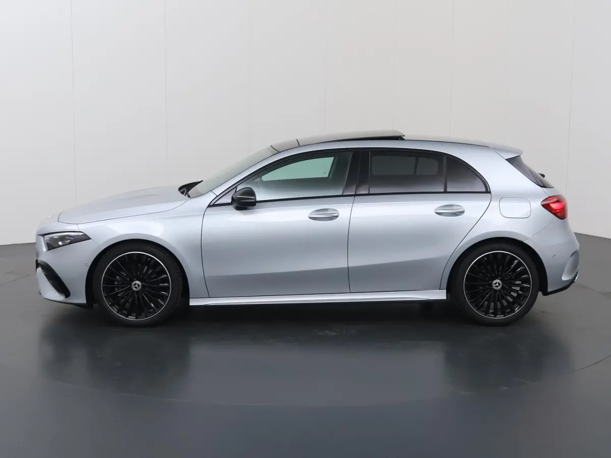 180 Business Solution AMG | Panoramaschuifdak | Stoelverwarming | Achteruitrijcamera |  MULTIBEAM LED |