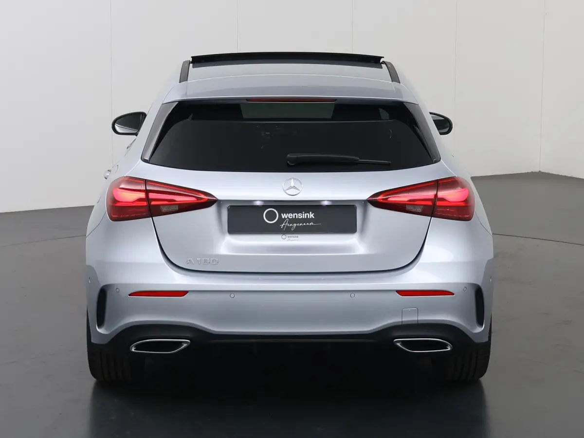 180 Business Solution AMG | Panoramaschuifdak | Stoelverwarming | Achteruitrijcamera |  MULTIBEAM LED |