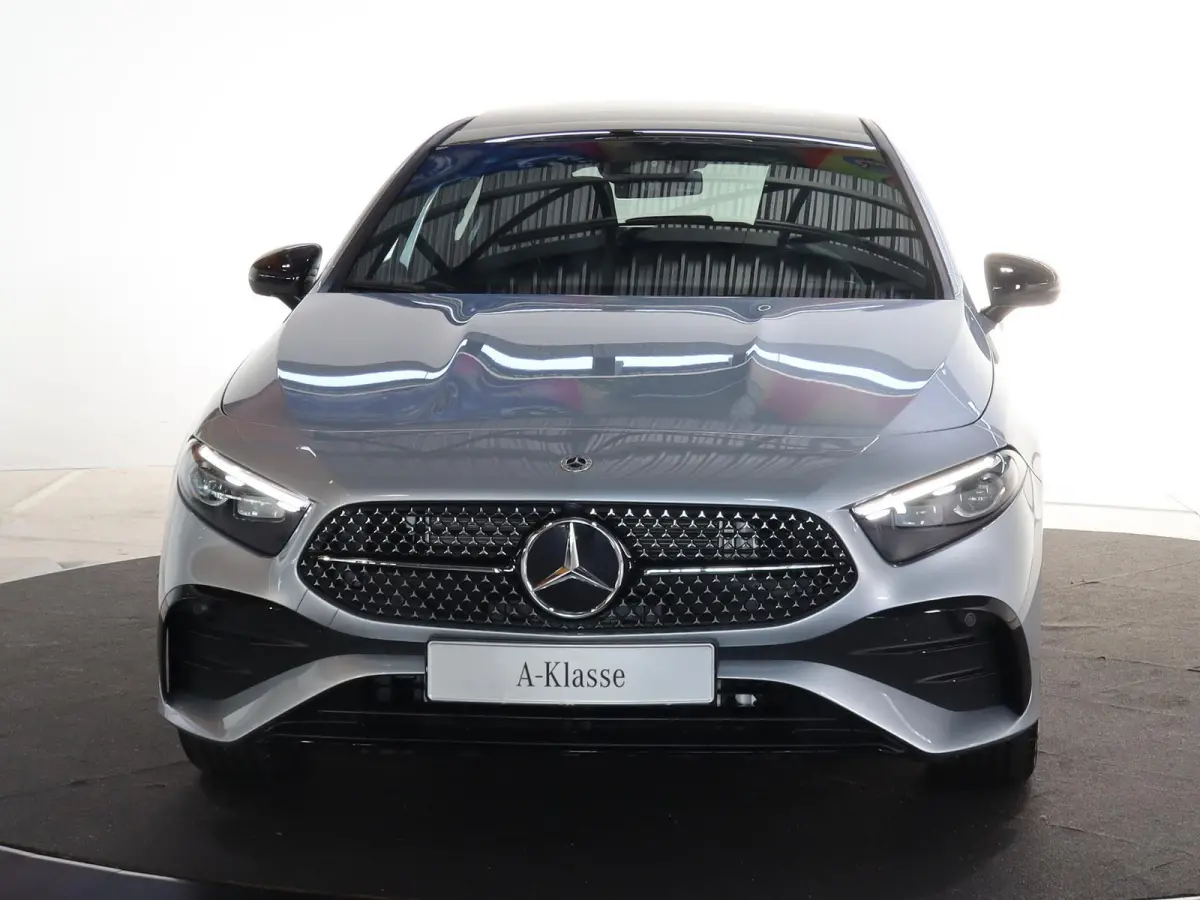 250e Star Edition AMG Line | Multibeam | Panoramaschuifdak | Night | Stoelverwarming | Achteruitrijcamera | Apple Carplay/Android Auto |