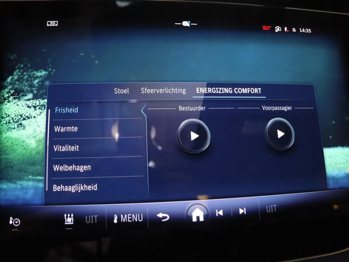 300e Sport Edition | Panoramaschuifdak | Premium Plus | Rijassistentiepakket Plus | Nightpakket | Leder pakket | Burmester | Head-up display | 360° camera | DISTRONIC |