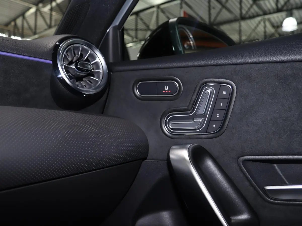 250e Business Solution AMG | Panoramaschuifdak | Premium Plus | Head-up display | Dodehoekassistent |
