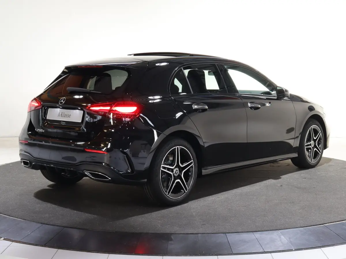 250e Business Solution AMG | Panoramaschuifdak | Premium Plus | Head-up display | Dodehoekassistent |