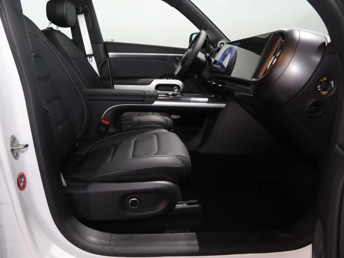 Pro+ | 100 kWh | Smart Pilot | Elektrische stoelen incl. Memory | Stoel en Stuurwielverwarming | 360-camera |