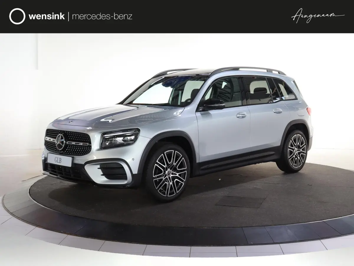 180 Business Solution AMG | AMG Line Plus pakket | Panoramaschuifdak | Winterpakket | Trekhaak | 20” AMG velgen |