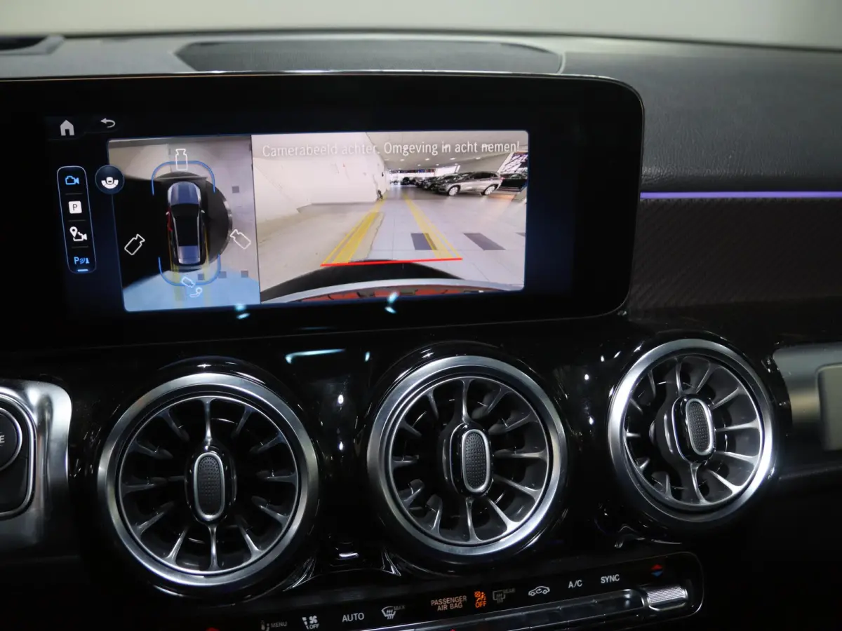 180 Business Solution AMG | AMG Line Plus pakket | Panoramaschuifdak | Winterpakket | Trekhaak | 20” AMG velgen |
