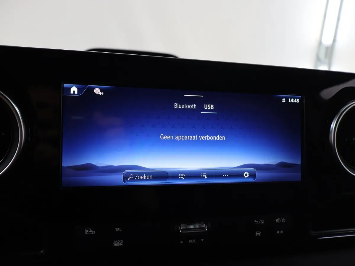 414 GB L2 H2 PRO | 81 kWh | 4250 GVW | 2000 KG Trekhaak | Cruise-Controle | MBUX | Achteruitrijcamera | DC laden 115 kW |  Smartphone integratie pakket |