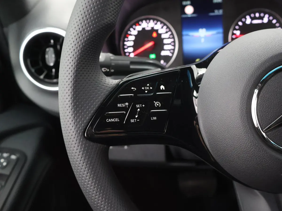 315 CDI L2 Pro | Parkeercamera | Bluetooth | Climate Control | Keyless Go |