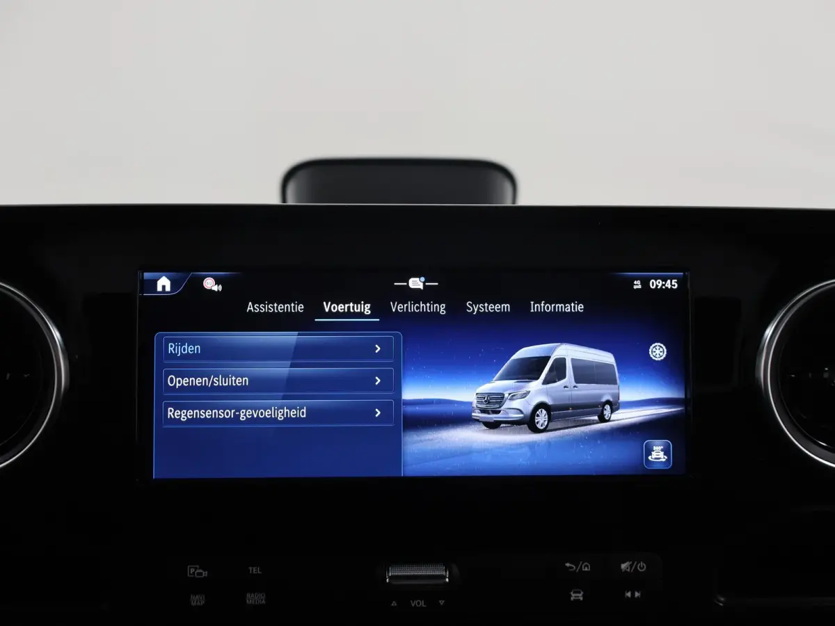 315 CDI | Aut. | Chassis | L3 | 3500 KG. AHW | Airco | Cruise Control | MBUX Navigatie | Apple Carplay/Android Auto | Lane-Assist | Vierseizoenenbanden | Comfort Bestuurdersstoel | 3500 KG. 