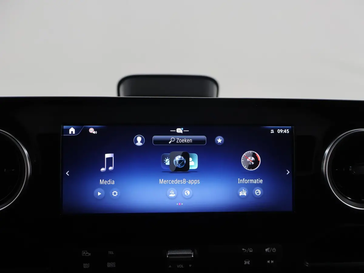 315 CDI | Aut. | Chassis | L3 | 3500 KG. AHW | Airco | Cruise Control | MBUX Navigatie | Apple Carplay/Android Auto | Lane-Assist | Vierseizoenenbanden | Comfort Bestuurdersstoel | 3500 KG. 