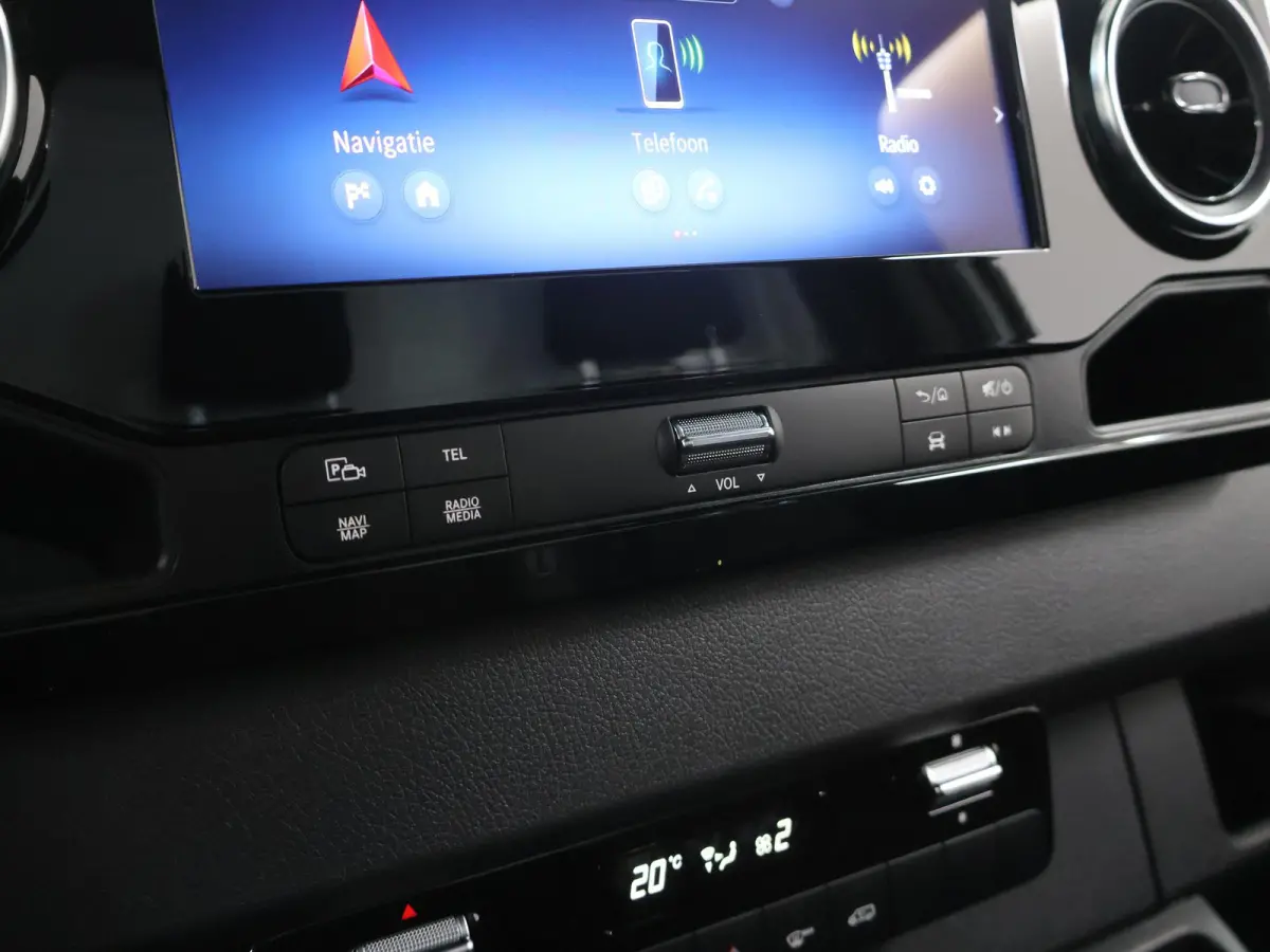 315 CDI | Aut. | Chassis | L3 | 3500 KG. AHW | Airco | Cruise Control | MBUX Navigatie | Apple Carplay/Android Auto | Lane-Assist | Vierseizoenenbanden | Comfort Bestuurdersstoel | 3500 KG. 
