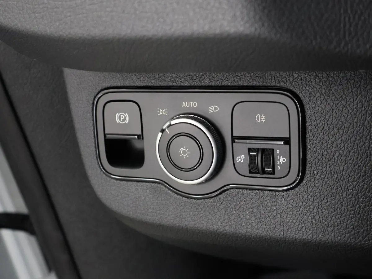 314 L2 H2 PRO | 56 kWh | 100% elektrisch | 2000kg Trekhaak | 115Kw/u DC Snelladen | Smartphone integratie pakket | Carplay | Camera | Comfort bestuurdersstoel |