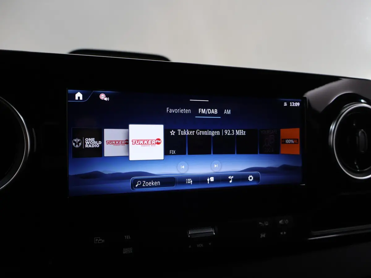 517 CDI L2 H2 Pro 5.0t | C1 Rijbewijs | Smartphone integratie pakket | Dubbel Lucht | Tachograaf |