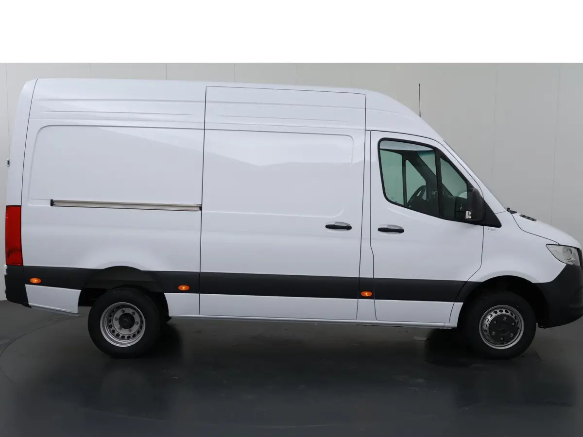 517 CDI L2 H2 Pro 5.0t | C1 Rijbewijs | Smartphone integratie pakket | Dubbel Lucht | Tachograaf |