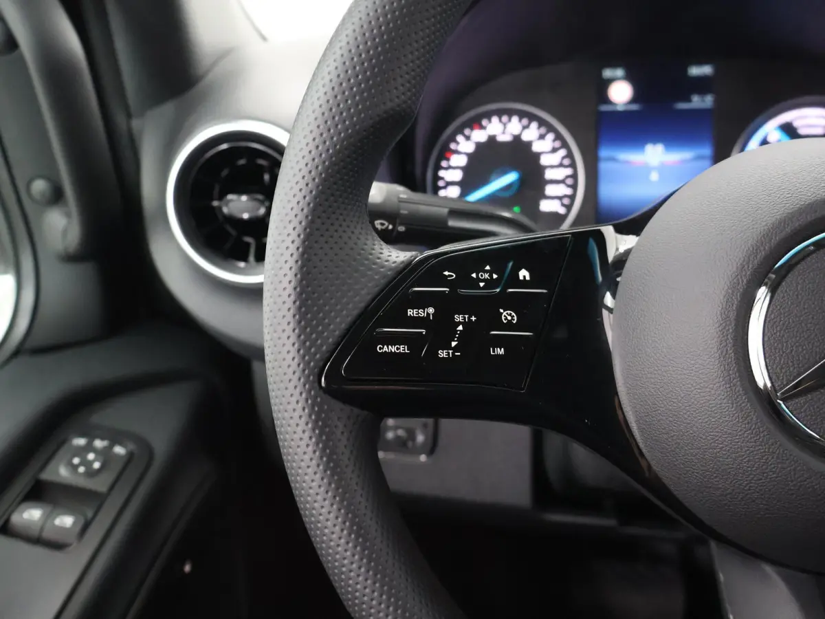 314 L2 H2 PRO | 56 kWh | Comfort bestuurdersstoel | 100% elektrisch | 2000kg Trekhaak | 115Kw/u DC Snelladen | Smartphone integratie pakket | Carplay | Camera |